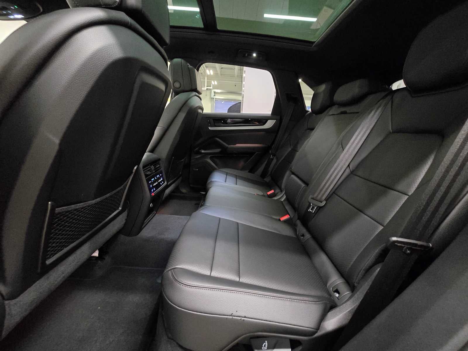 2025 Porsche Cayenne Base