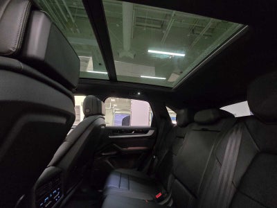 2025 Porsche Cayenne Base