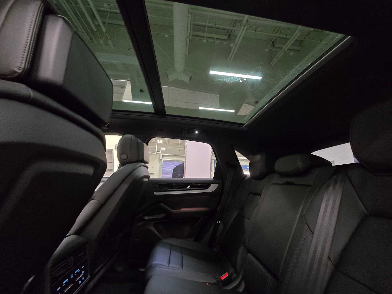 2025 Porsche Cayenne Base
