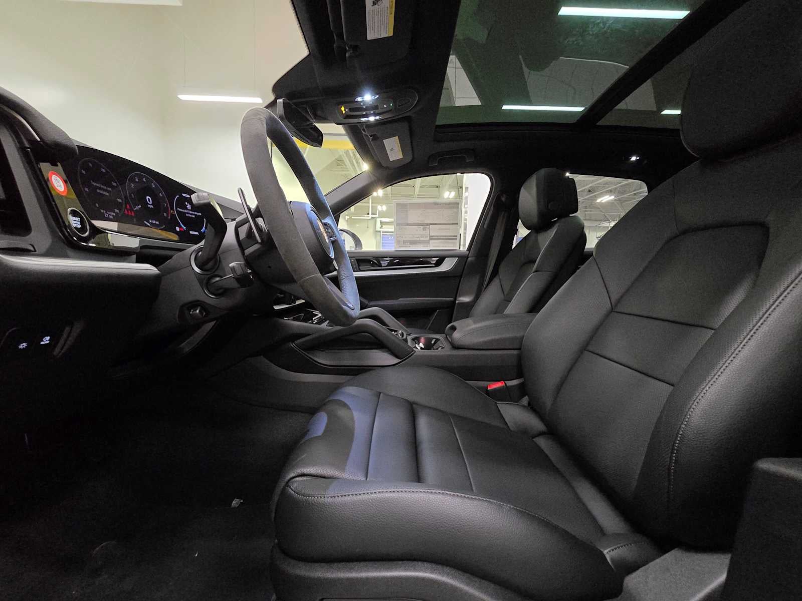 2025 Porsche Cayenne Base