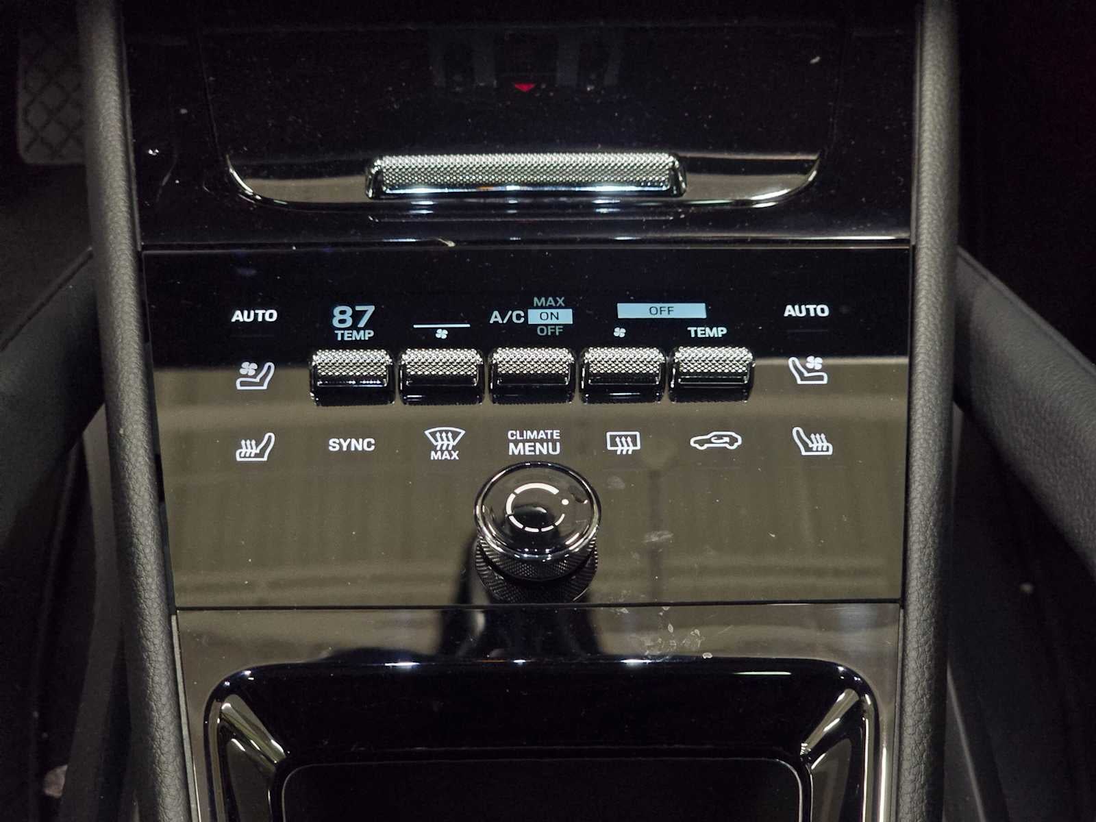 2025 Porsche Cayenne Base