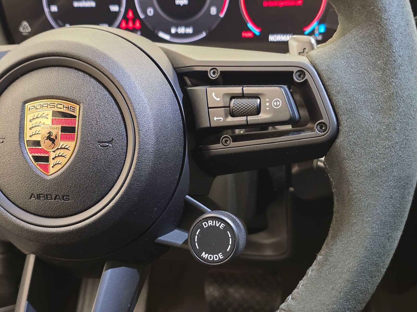 2025 Porsche Cayenne Base