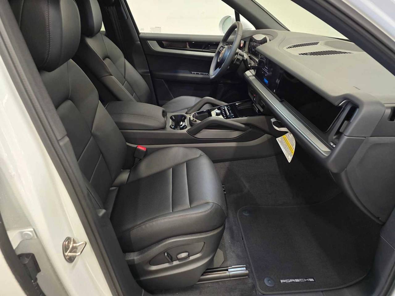 2025 Porsche Cayenne Base