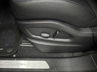 2025 Porsche Cayenne Base