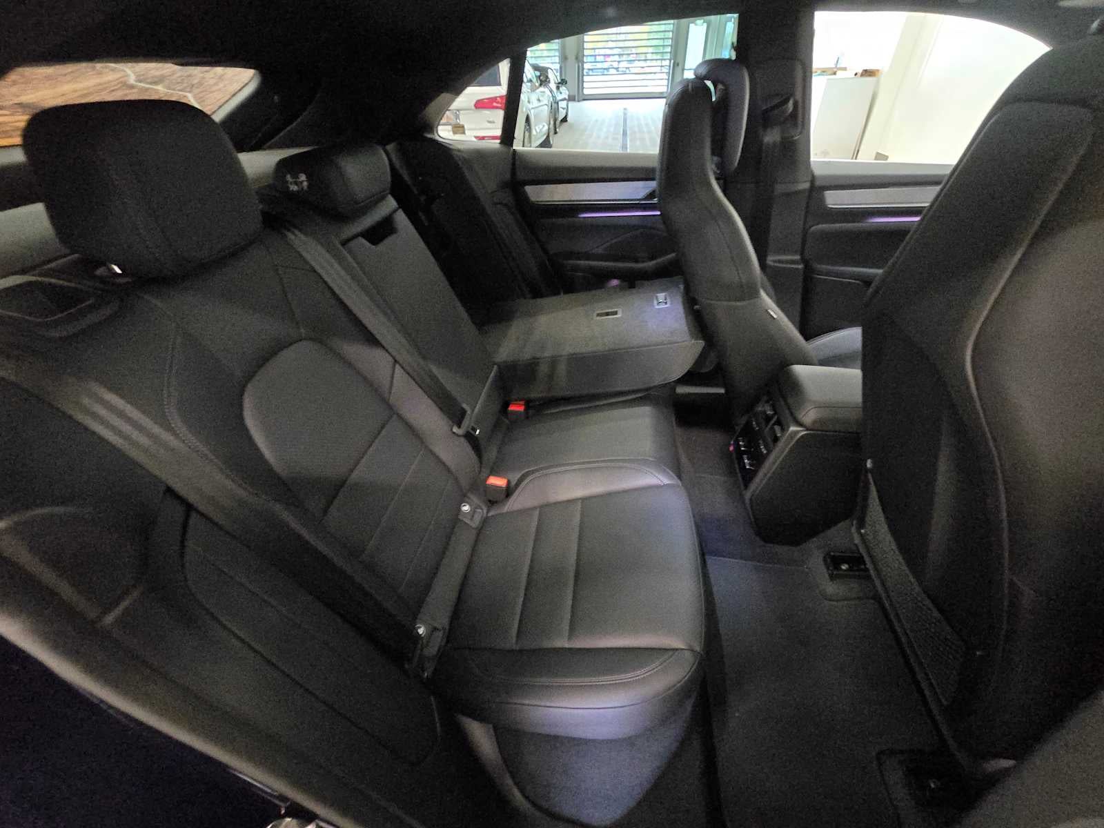 2024 Porsche Macan Electric 4