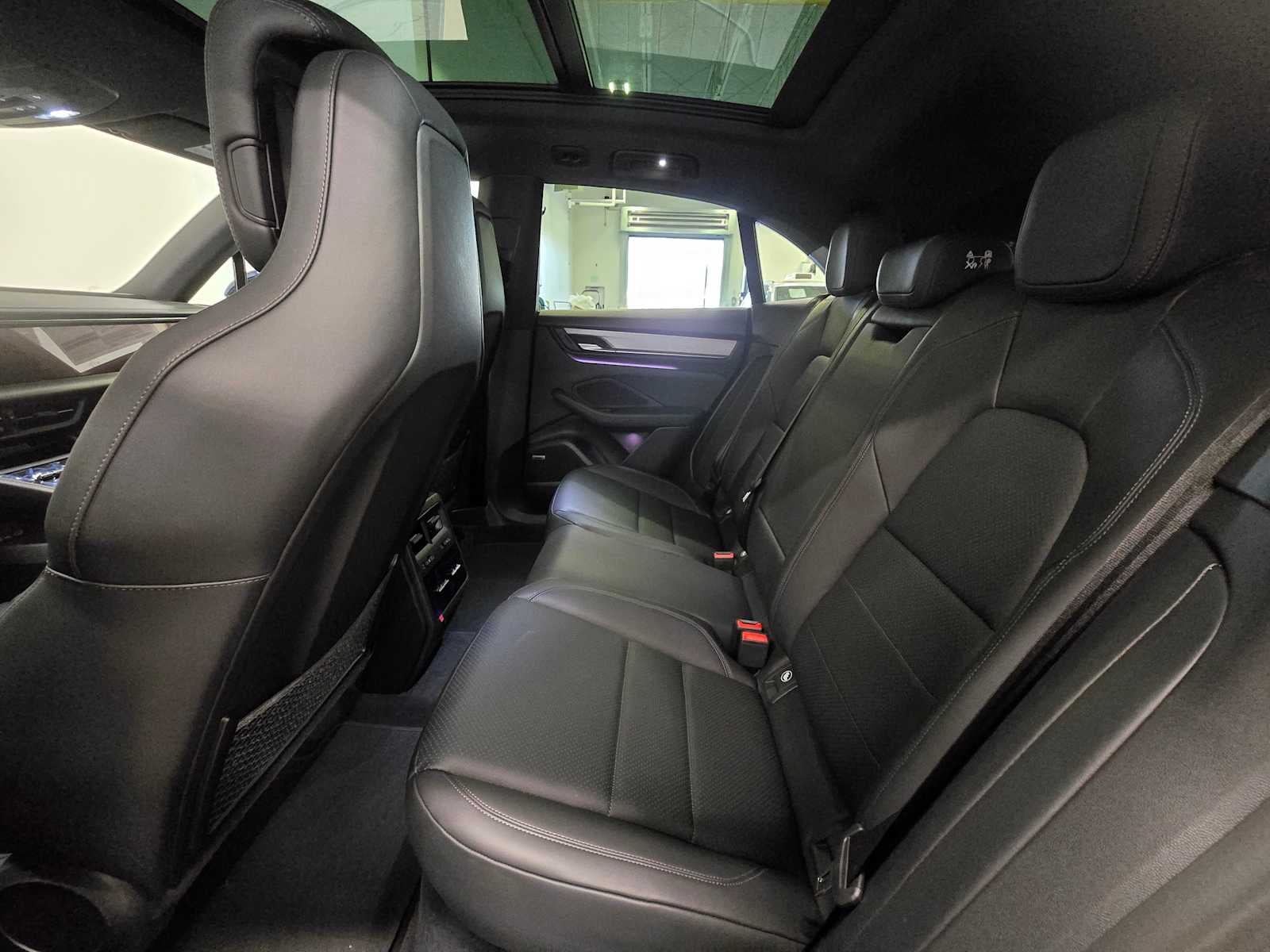 2024 Porsche Macan Electric 4