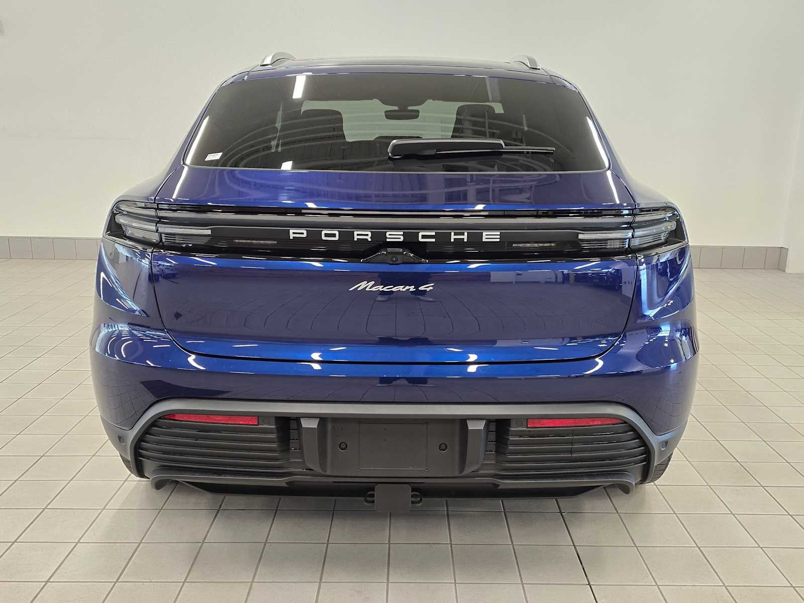 2024 Porsche Macan Electric 4