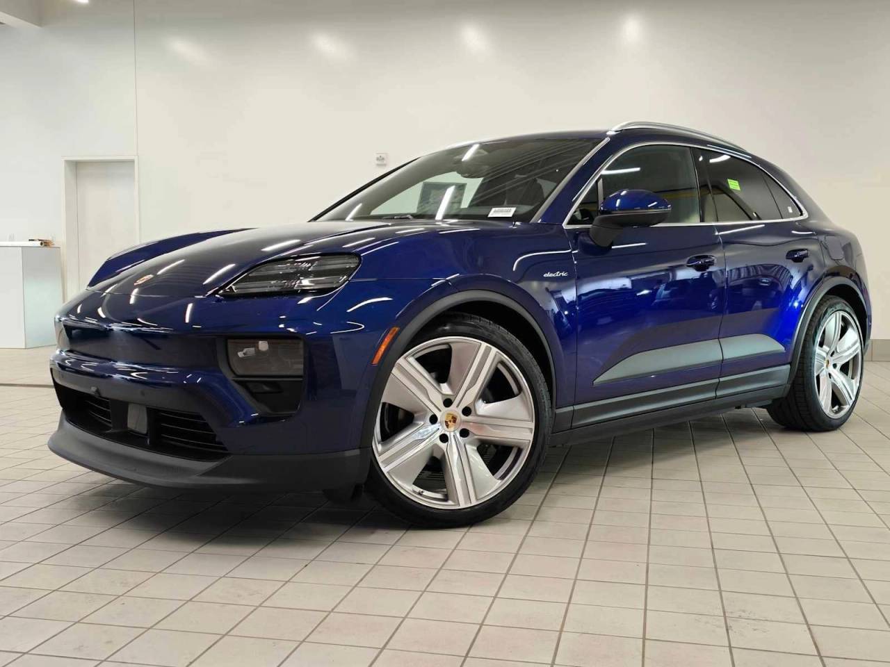 2024 Porsche Macan Electric 4