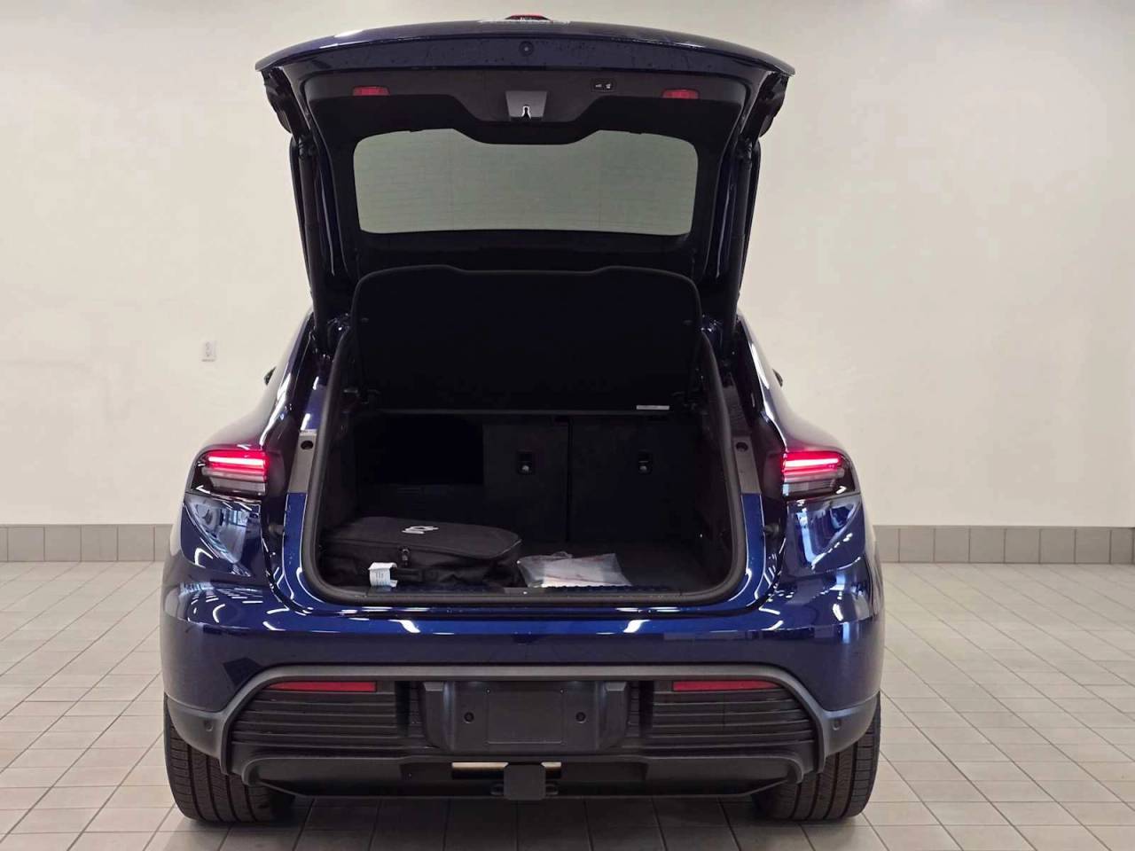 2024 Porsche Macan Electric 4