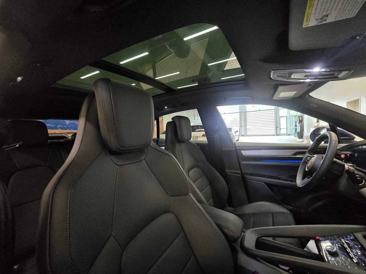 2024 Porsche Macan Electric 4