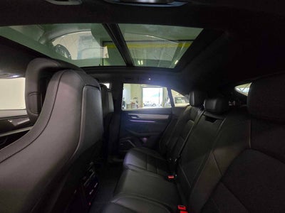 2024 Porsche Macan Electric 4