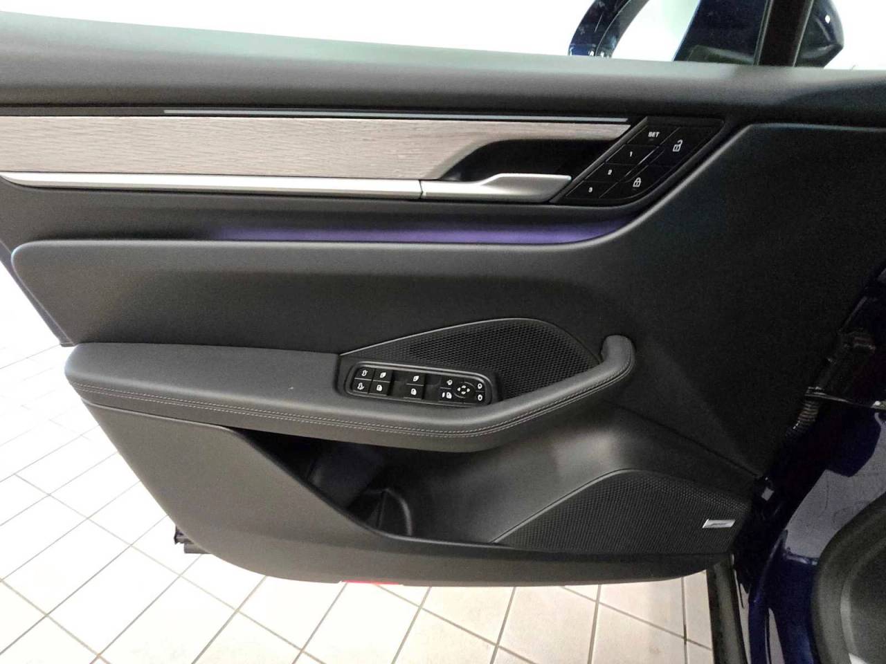 2024 Porsche Macan Electric 4