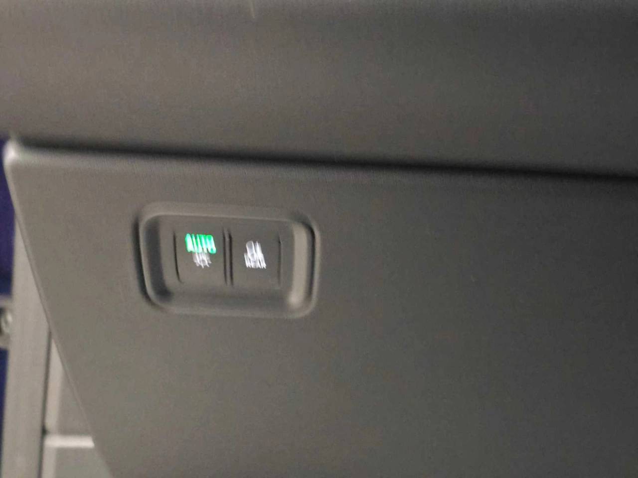 2024 Porsche Macan Electric 4