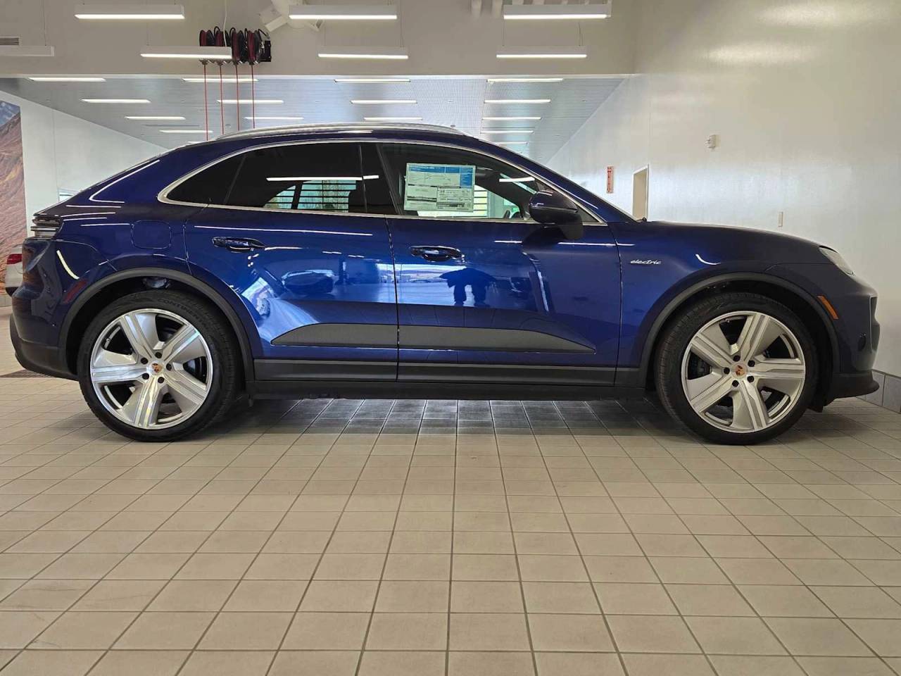 2024 Porsche Macan Electric 4