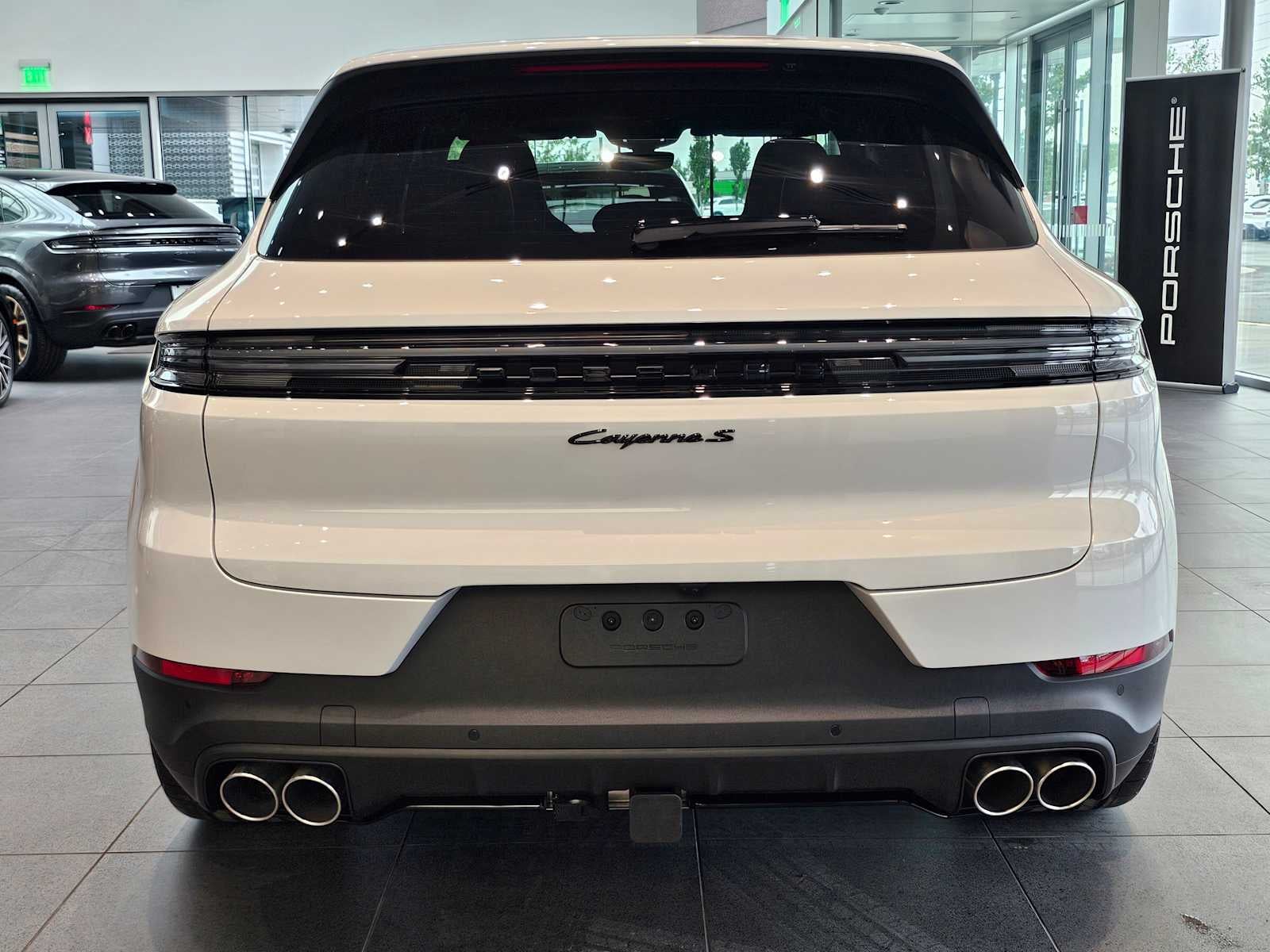 2025 Porsche Cayenne S E-Hybrid