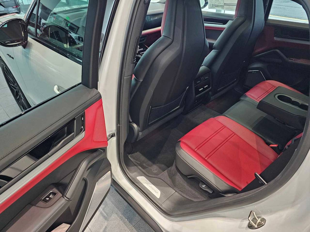 2025 Porsche Cayenne S E-Hybrid