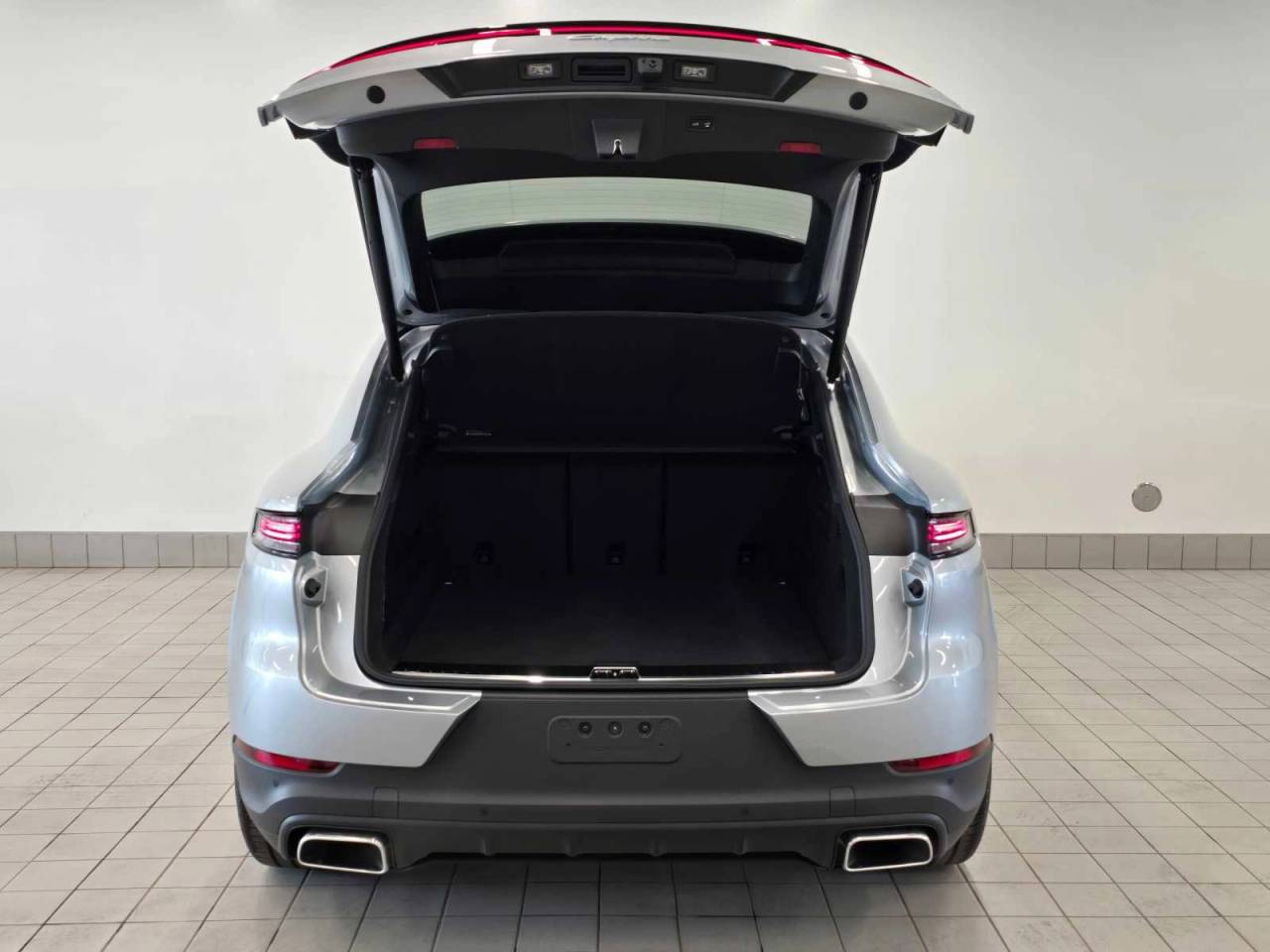 2024 Porsche Cayenne Base