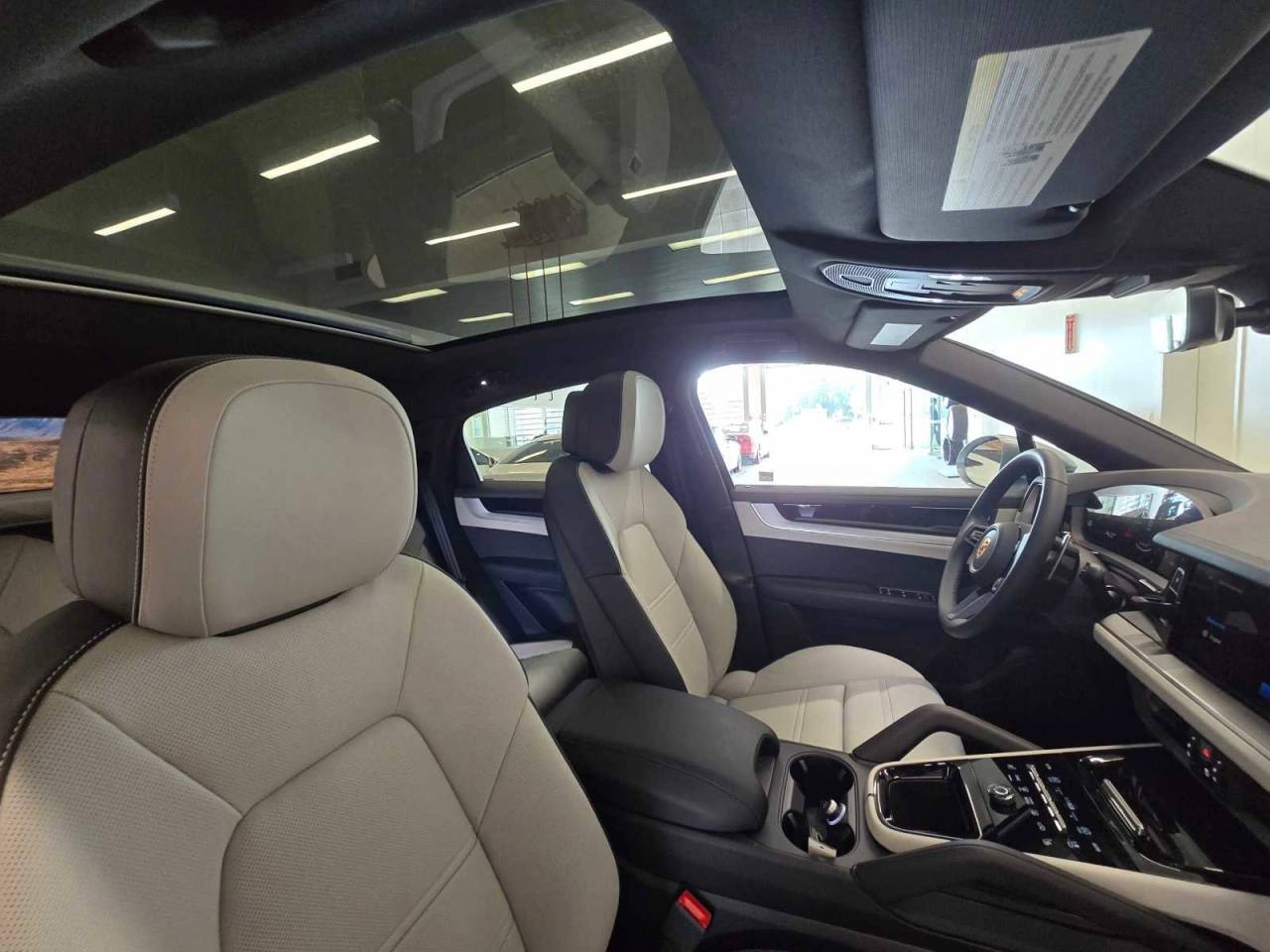 2024 Porsche Cayenne Base