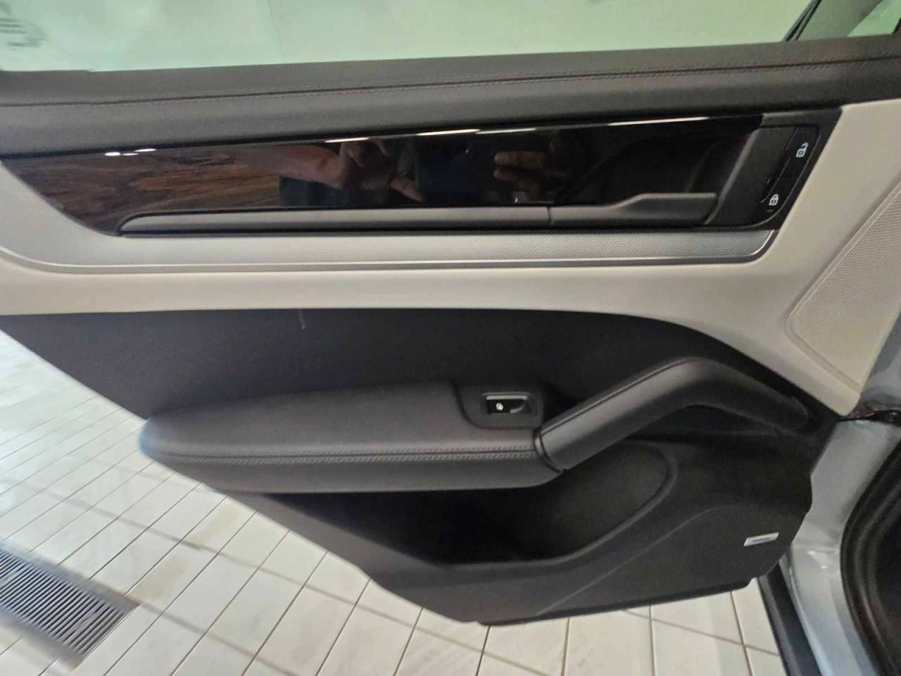 2024 Porsche Cayenne Base