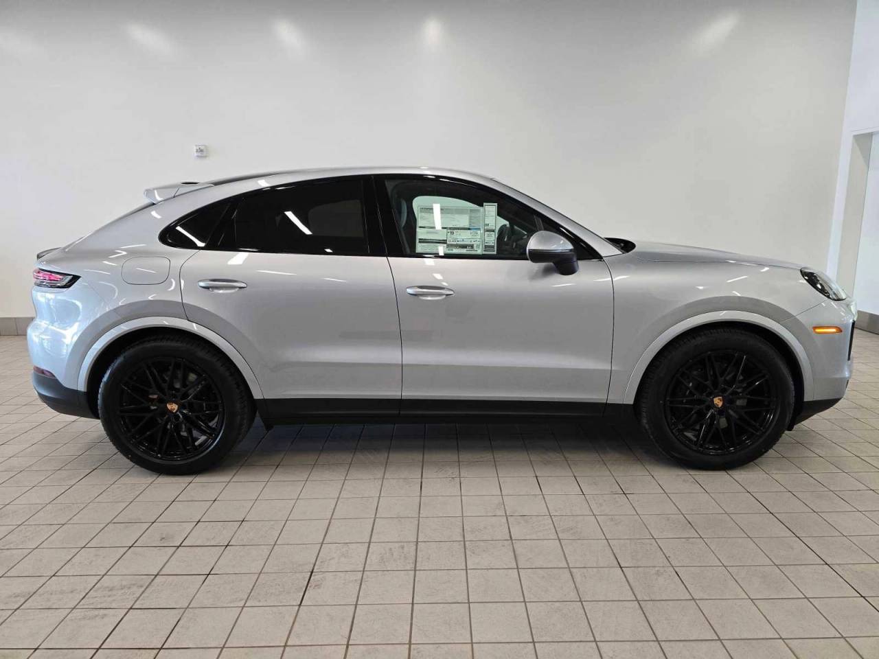 2024 Porsche Cayenne Base