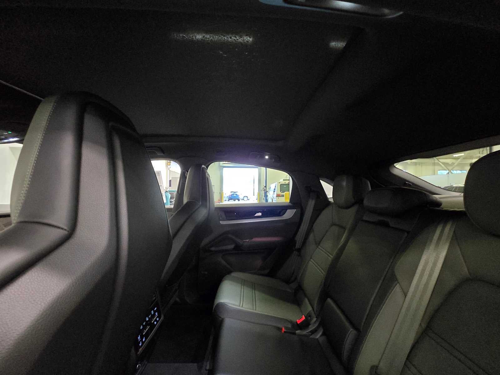 2024 Porsche Cayenne Base