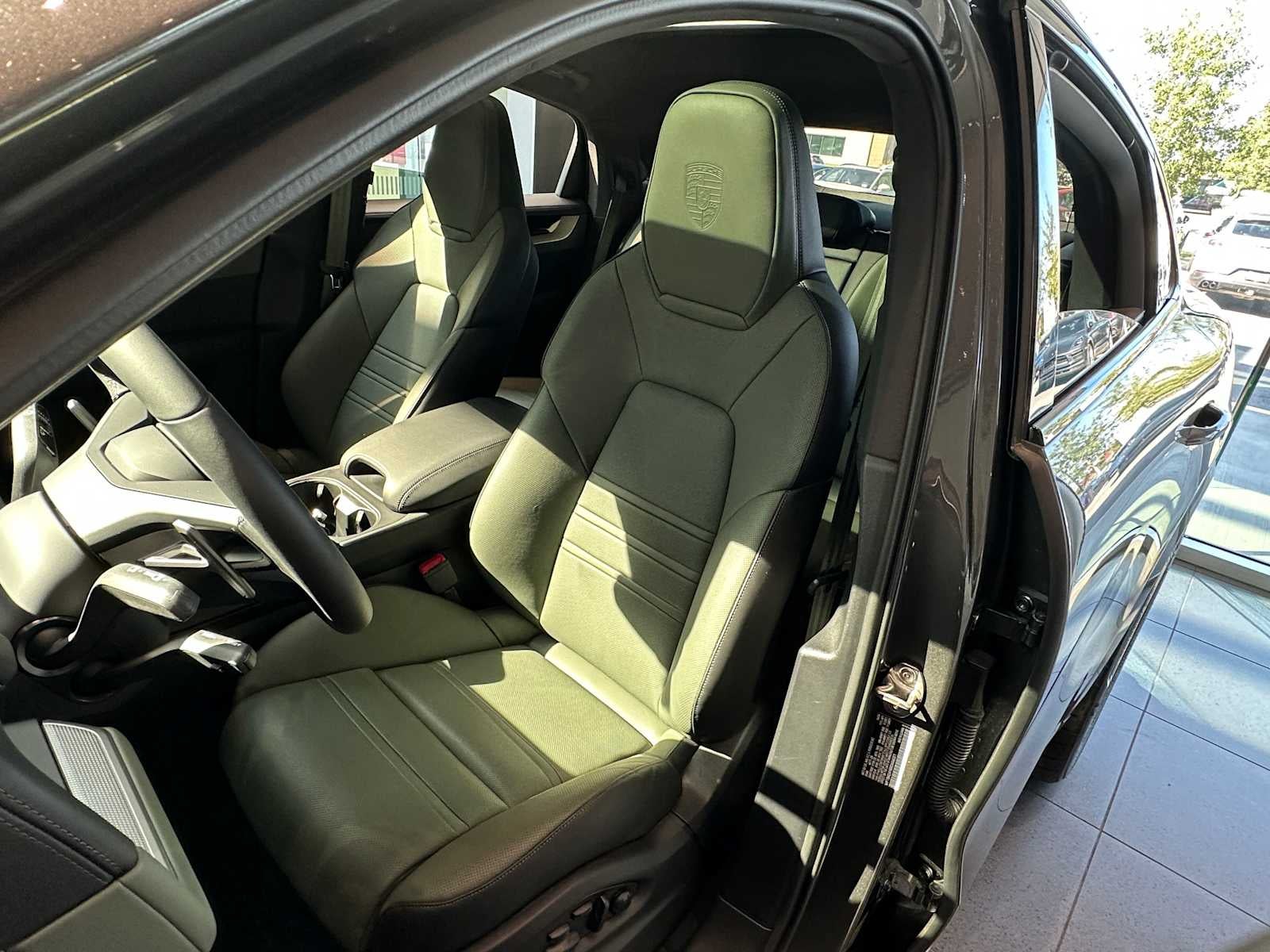 2024 Porsche Cayenne Base