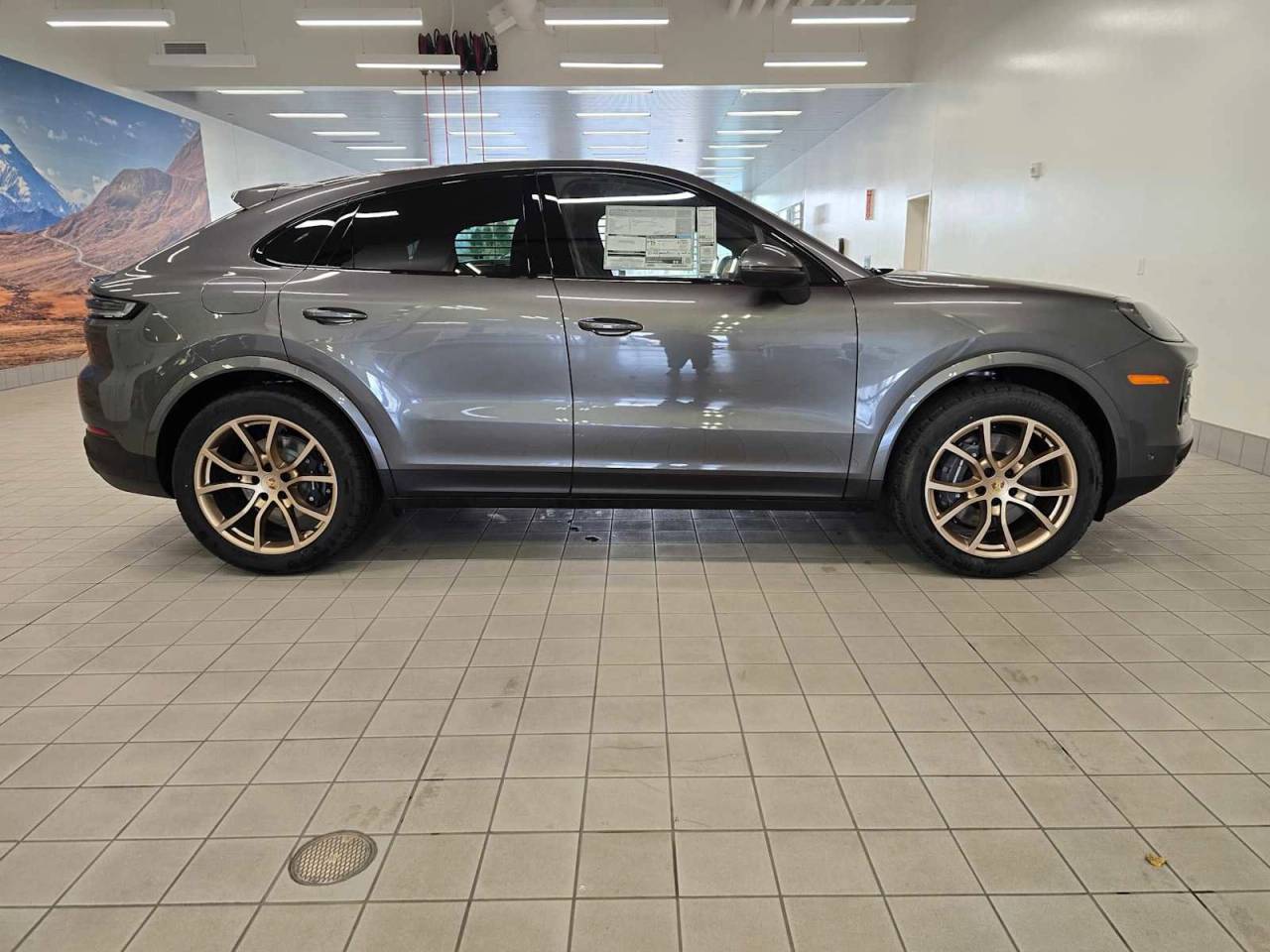2024 Porsche Cayenne Base