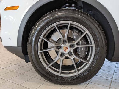 2025 Porsche Cayenne Base