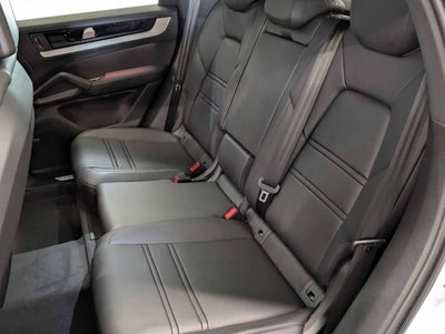 2025 Porsche Cayenne Base