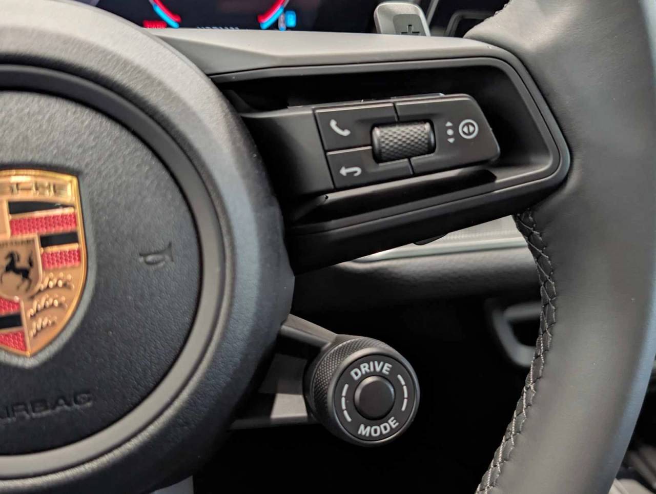 2025 Porsche Cayenne Base