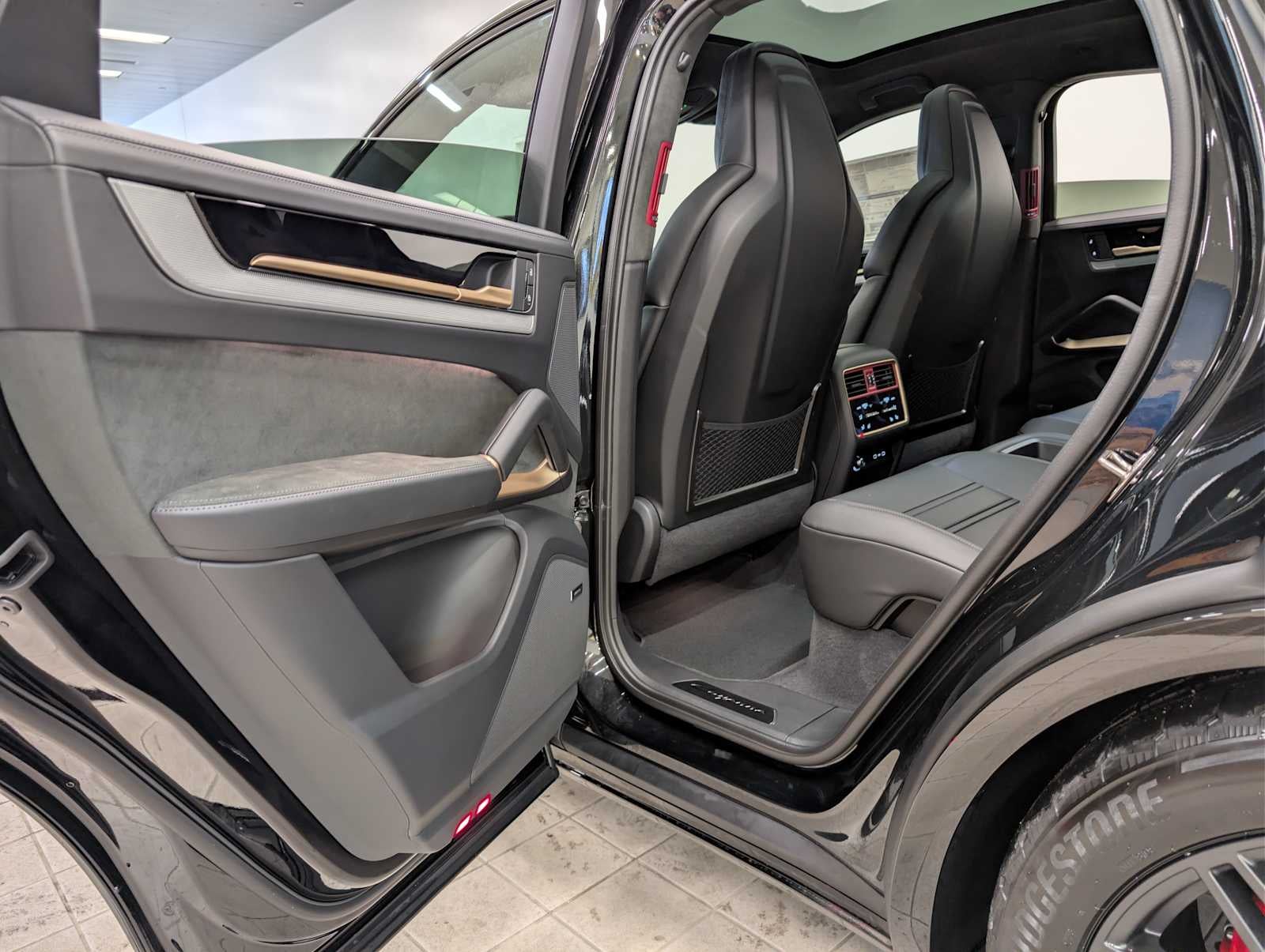 2026 Porsche Cayenne GTS