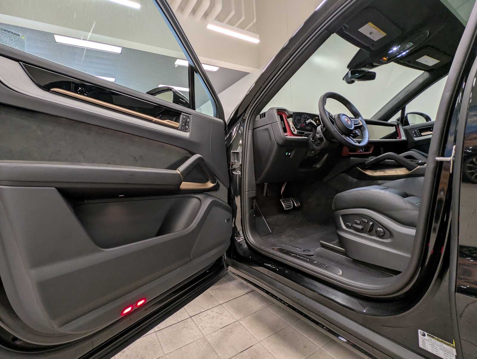 2026 Porsche Cayenne GTS