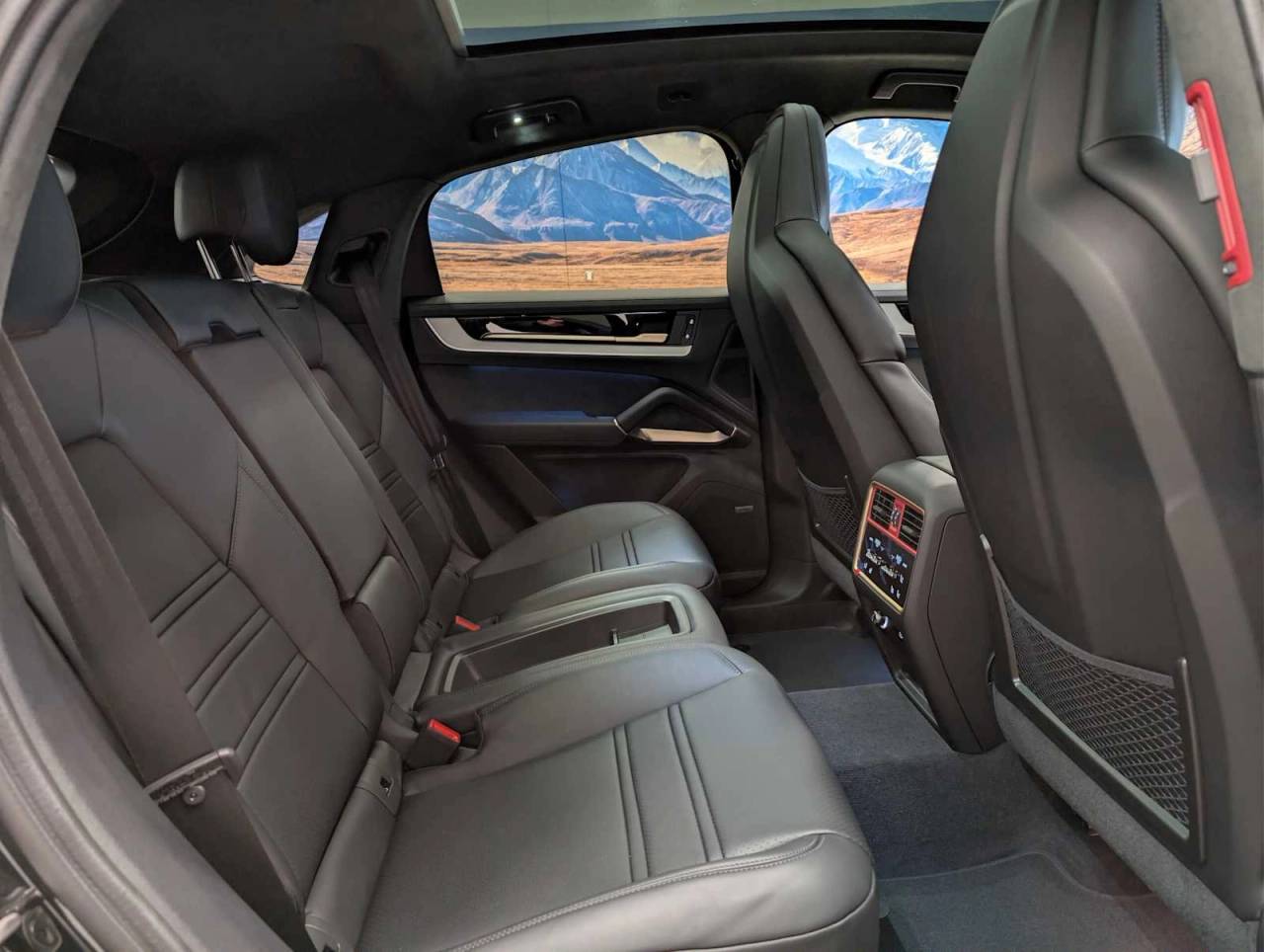 2026 Porsche Cayenne GTS