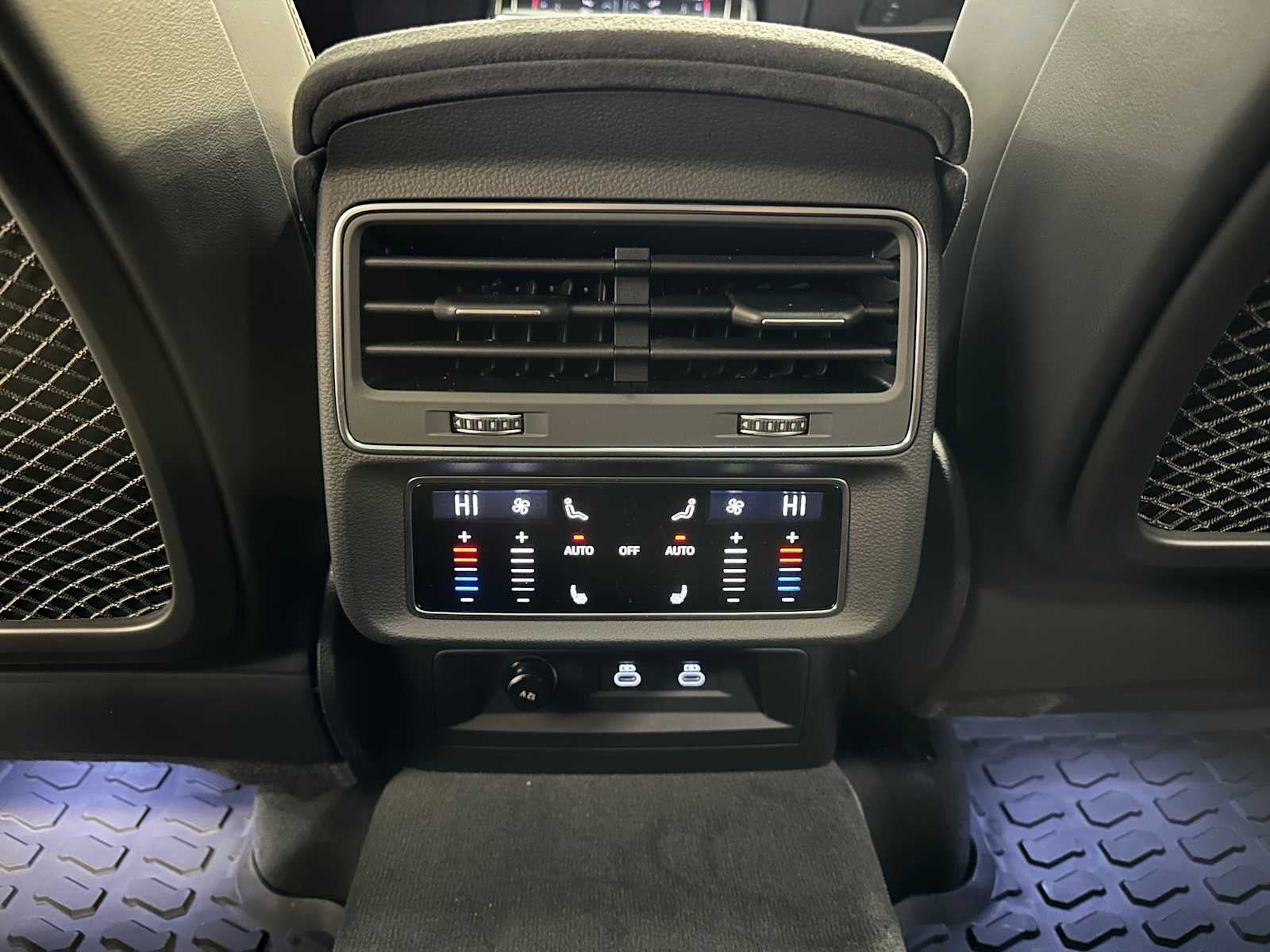 2026 Audi RS Q8 Base