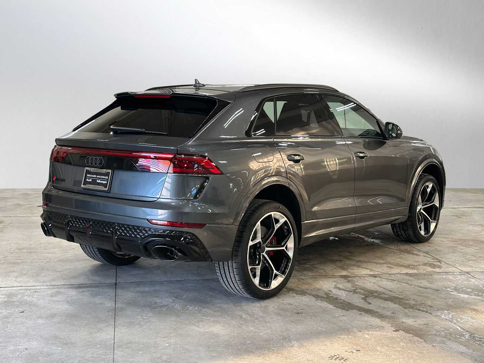 2026 Audi RS Q8 Base