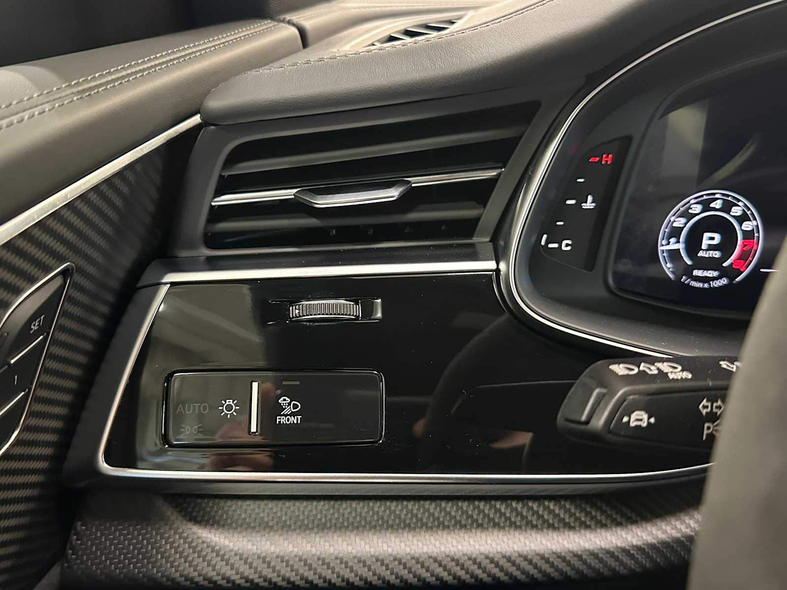 2026 Audi RS Q8 Base