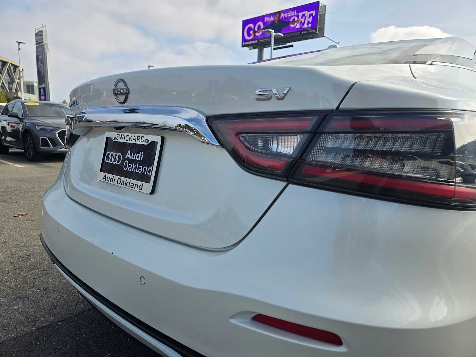 2023 Nissan Maxima SV