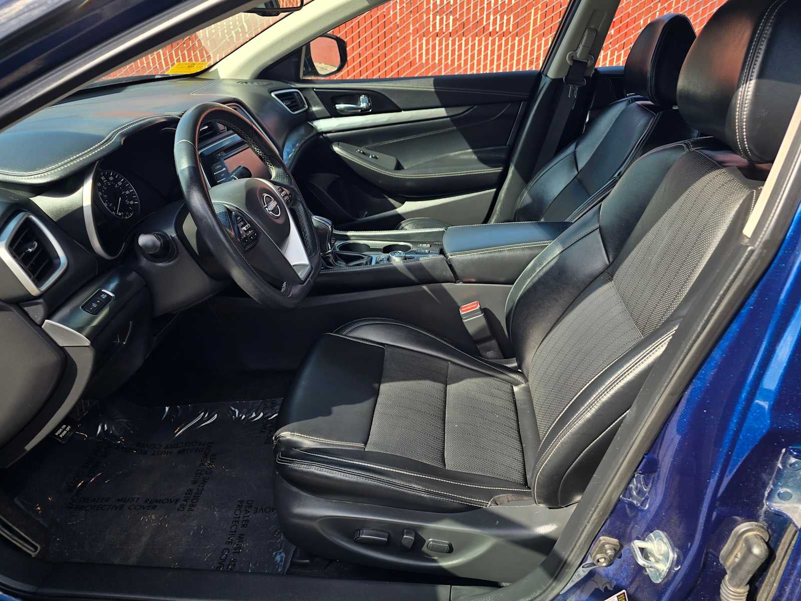 2023 Nissan Maxima SV