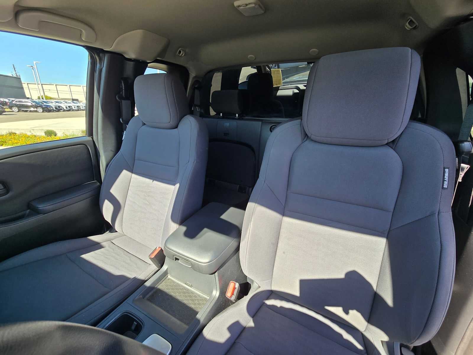 2022 Nissan Frontier S