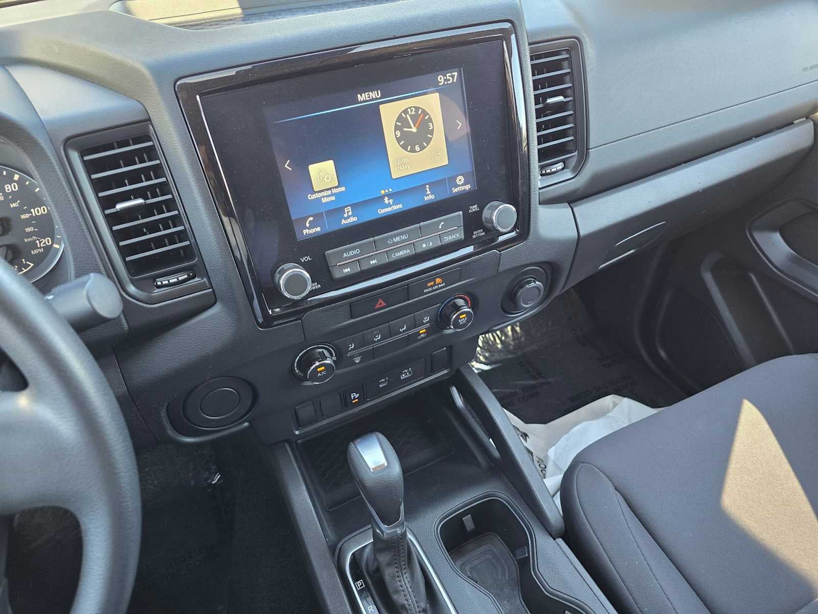 2022 Nissan Frontier S