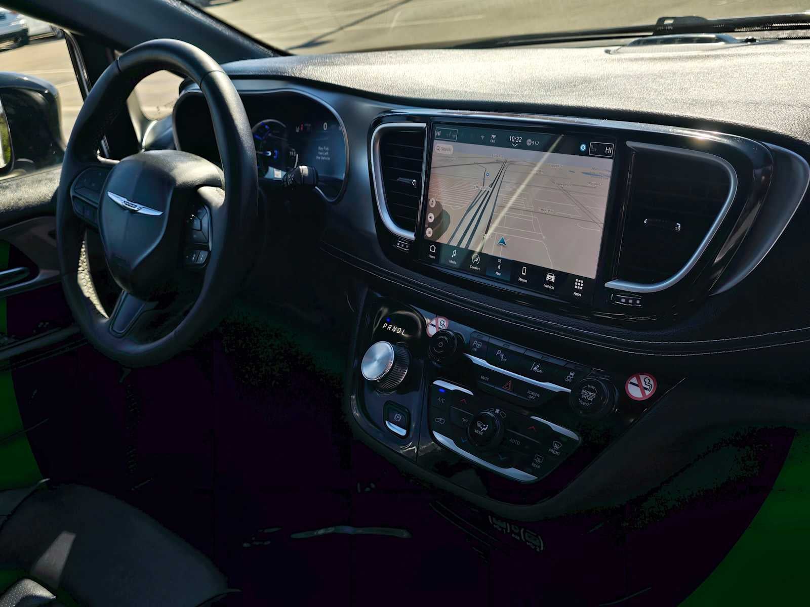 2024 Chrysler Pacifica Hybrid S Appearance Pkg