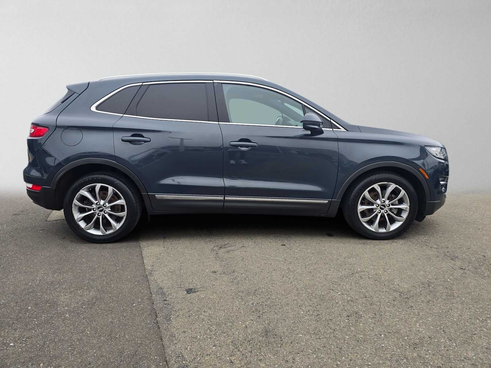 2019 Lincoln MKC Select