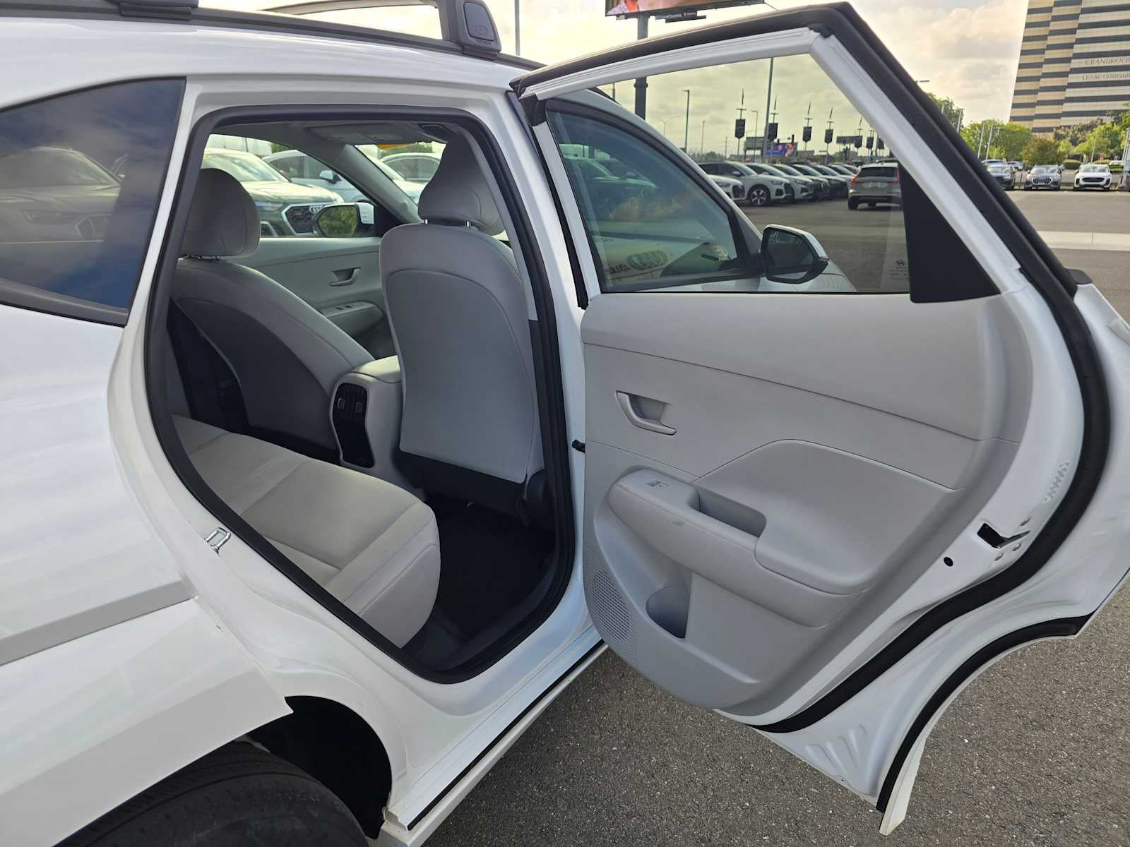 2024 Hyundai Kona Electric SEL