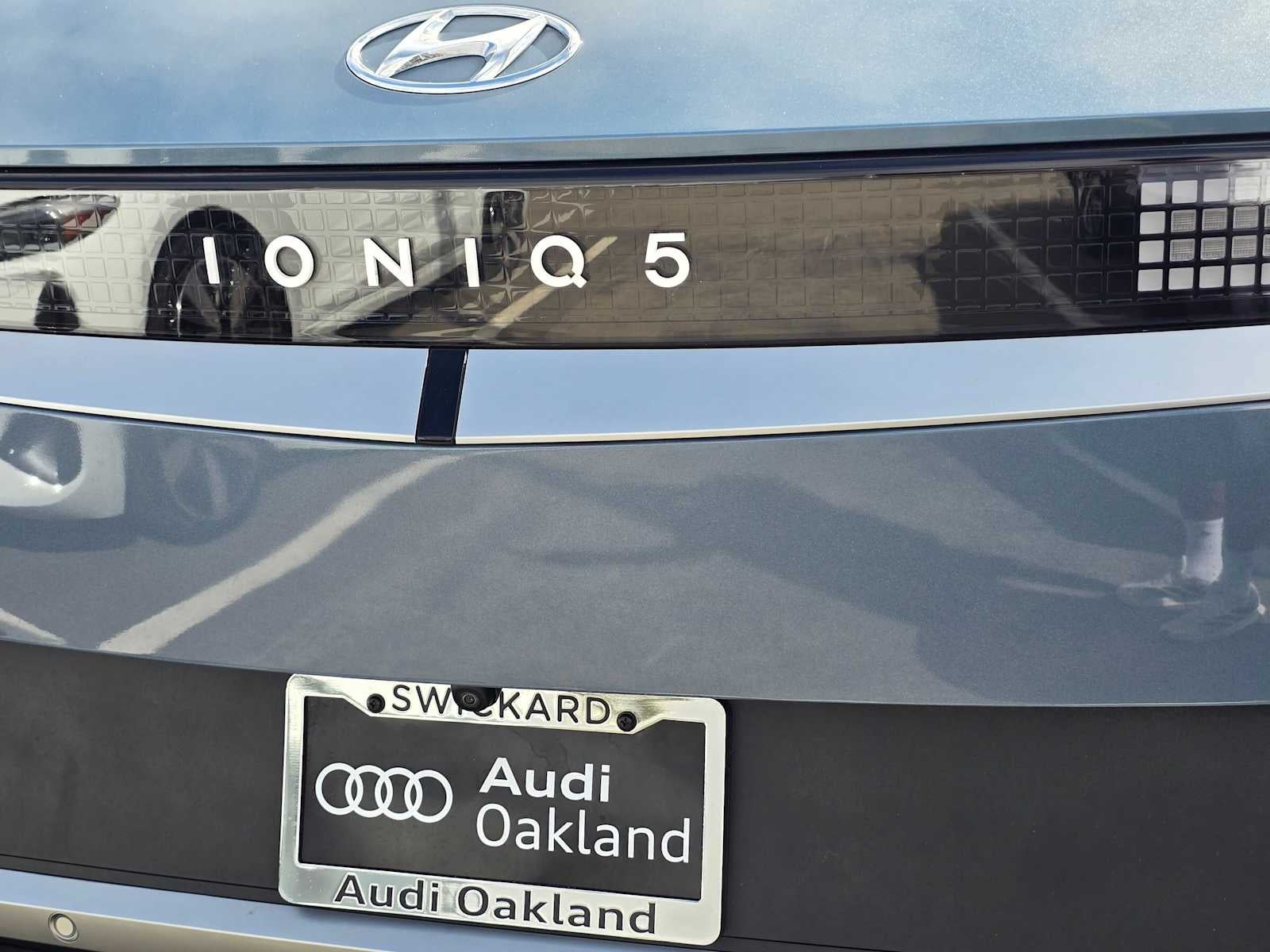 2024 Hyundai IONIQ 5 SE Standard Range