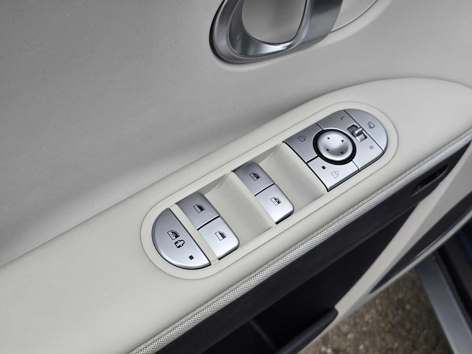 2024 Hyundai IONIQ 5 Limited