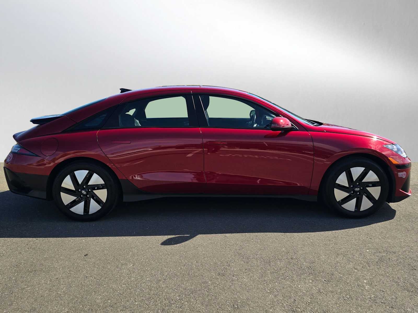 2024 Hyundai IONIQ 6 SE