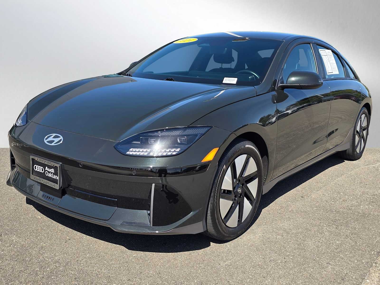 2024 Hyundai IONIQ 6 SE