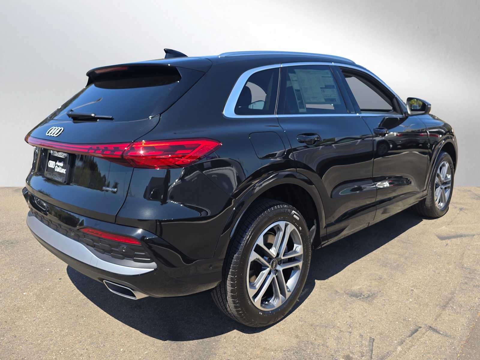 2025 Audi Q5 Premium
