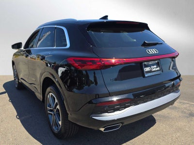 2025 Audi Q5 Premium