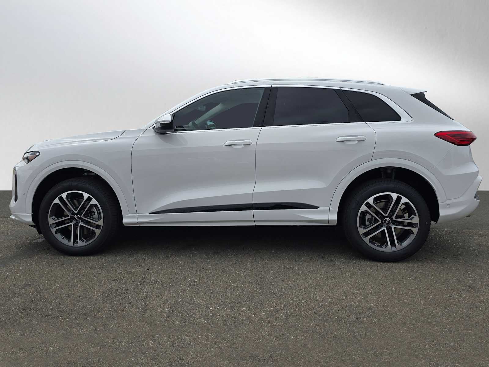 2025 Audi New Q5 Premium